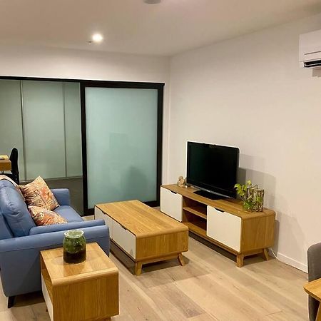 Central Canberra City Apartment With Study And Full Amenities Including Parking Dış mekan fotoğraf